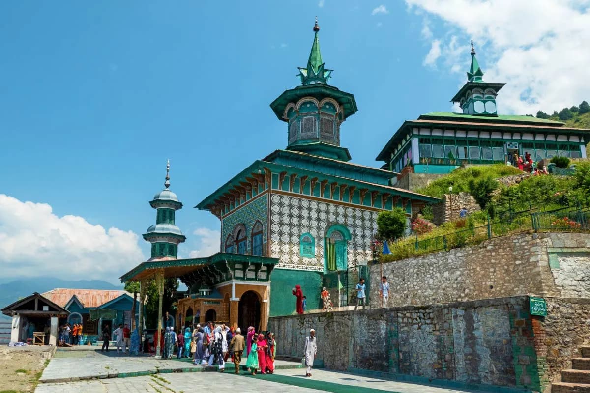 Kashmir Tour Package visual card