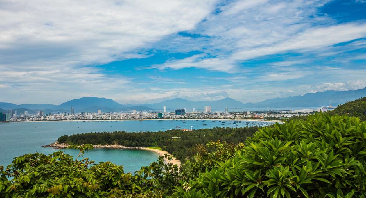 Vietnam Tour Package sidebar feature