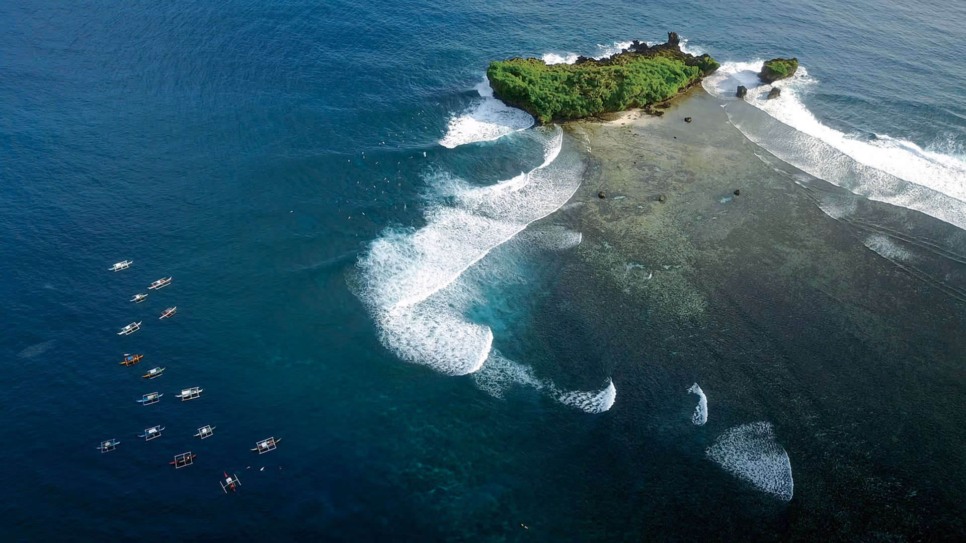 Philippines Tour Package scenic backdrop