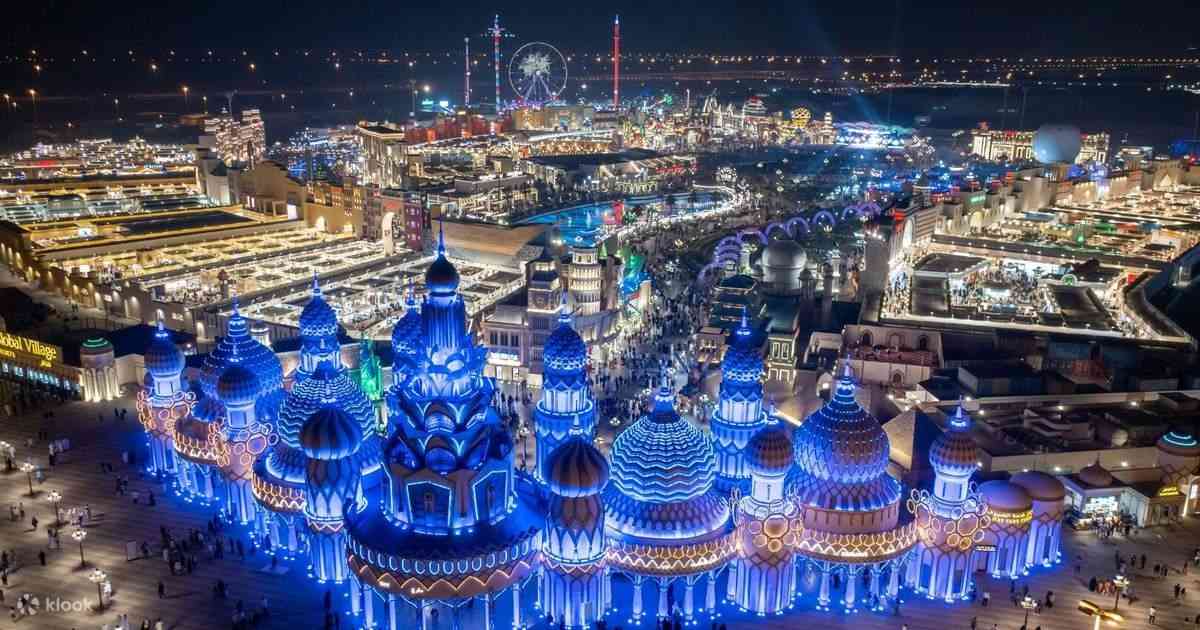 Dubai Tour Package scenic backdrop