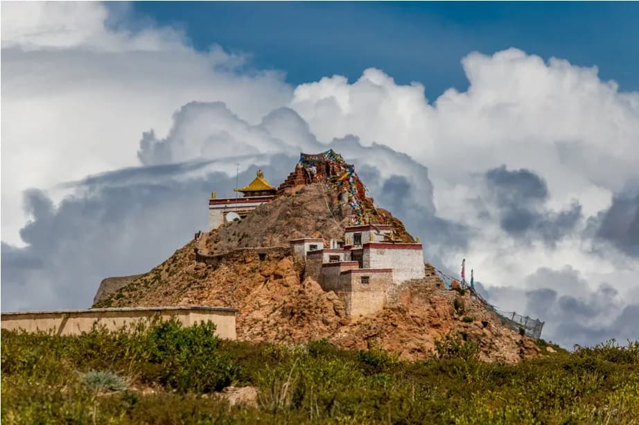 Kailash Mansarovar Yatra scenic backdrop