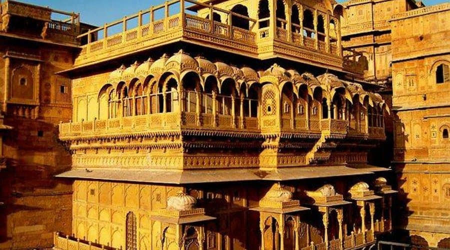 Rajasthan Tour Package scenic backdrop
